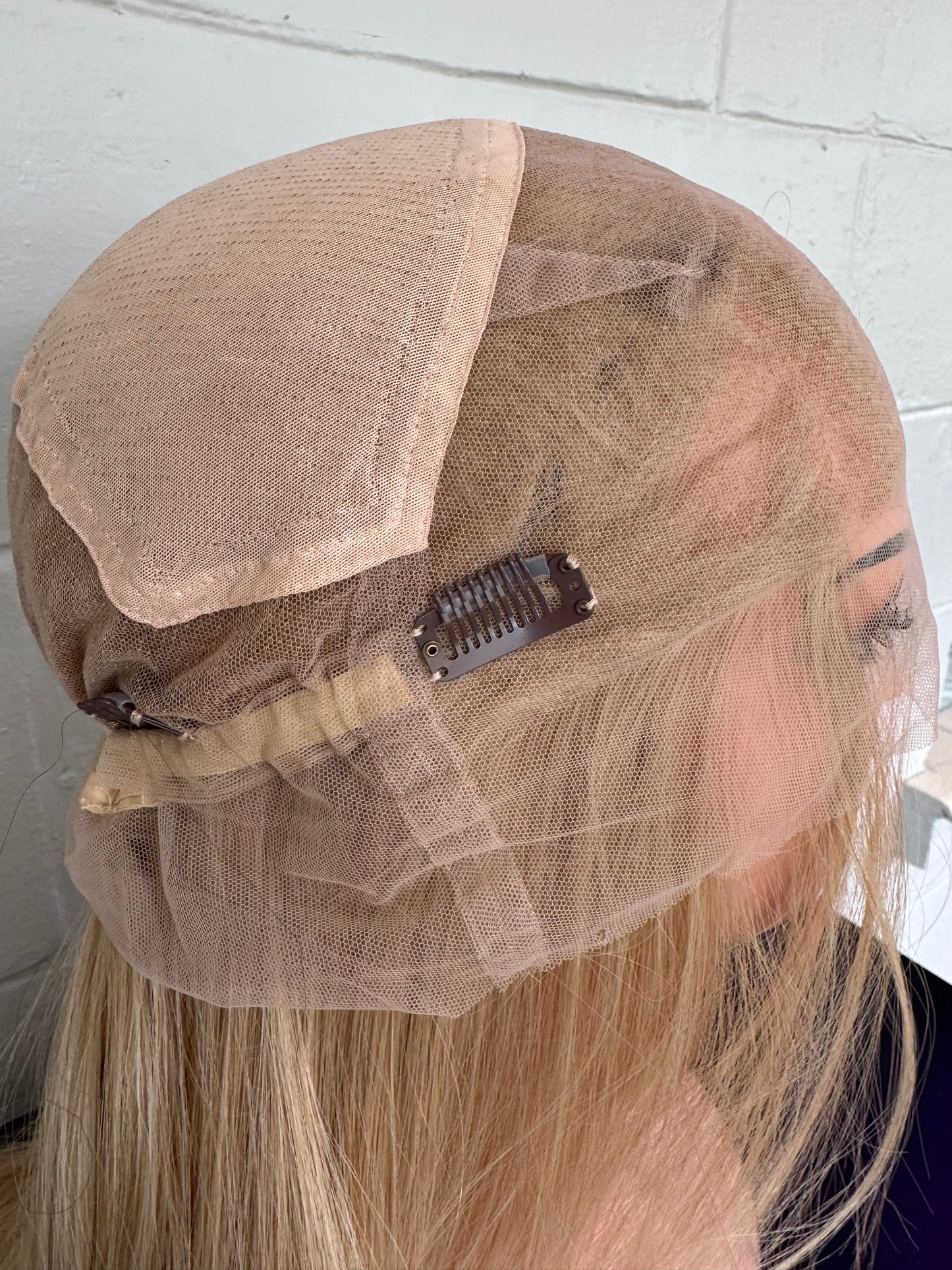 Cali- In Stock please order separately from other wigs ships directly from manufacturer.