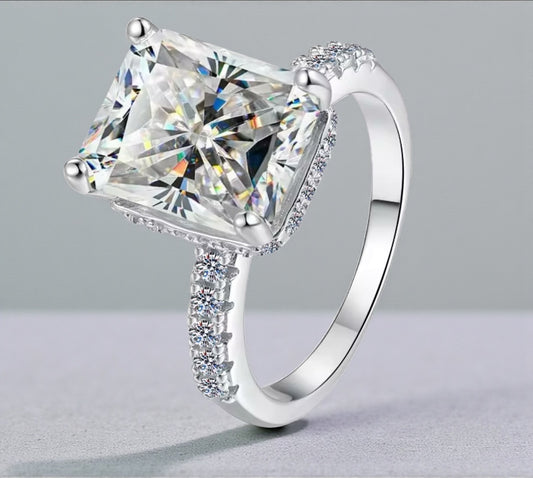 Princess Sofia  Frost Sparkler! 5 Carat!