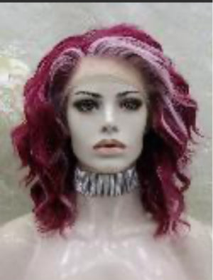 CREEPY CHIC
